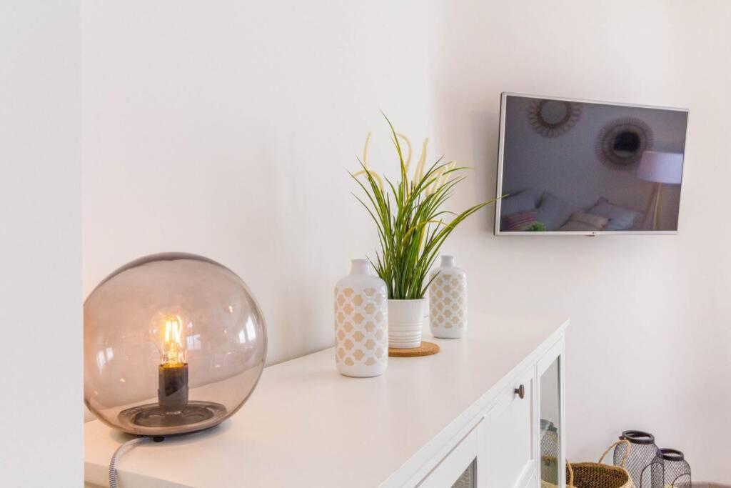 Cosy & Downtown Flat Valencia. Apartment ภายนอก รูปภาพ
