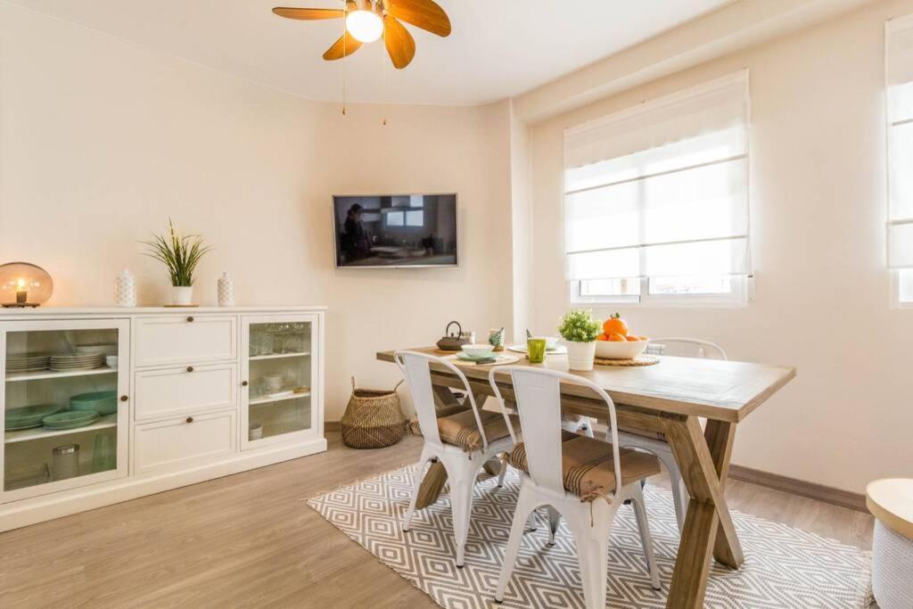 Cosy & Downtown Flat Valencia. Apartment ภายนอก รูปภาพ