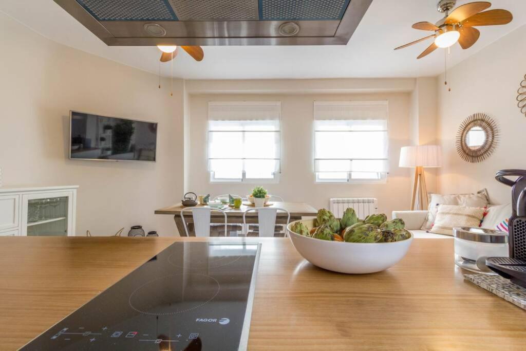 Cosy & Downtown Flat Valencia. Apartment ภายนอก รูปภาพ