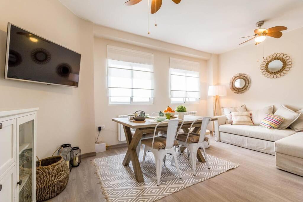 Cosy & Downtown Flat Valencia. Apartment ภายนอก รูปภาพ