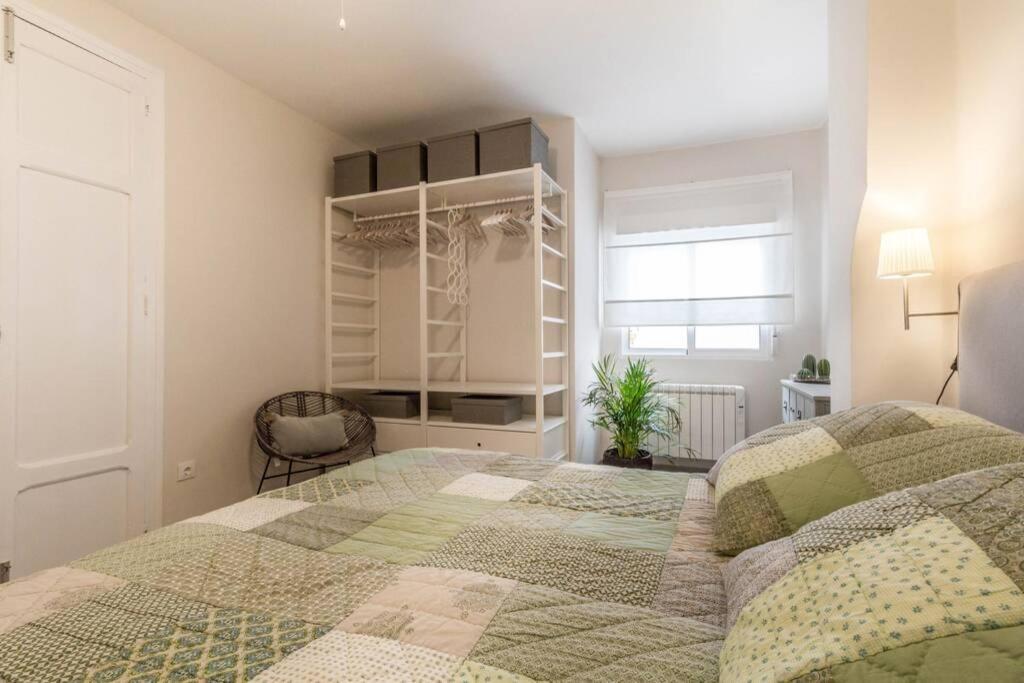 Cosy & Downtown Flat Valencia. Apartment ภายนอก รูปภาพ